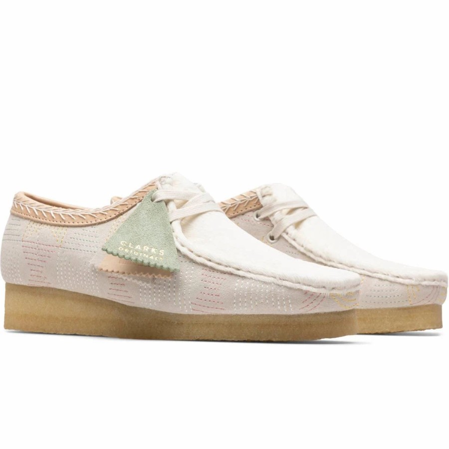 Casual * | Clarks Wallabee Wns Off White Hairy